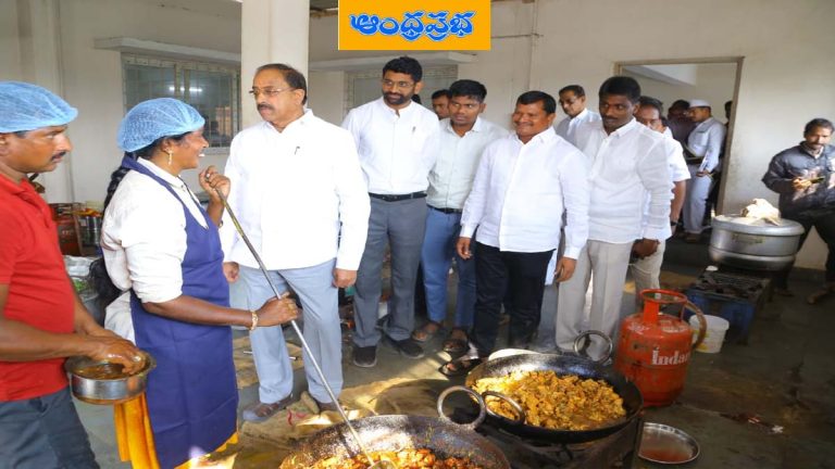 TG | నూతన మెనూ త‌ప్ప‌నిస‌రిగా అమ‌లు చేయాలి.. మంత్రి తుమ్మల