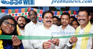 నిరుపేదలకు అన్నా క్యాంటీన్లు వరం: మంత్రి నాదెండ్ల మనోహర్