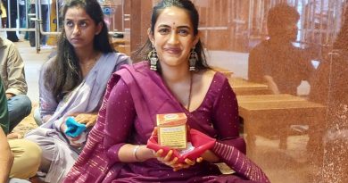కనకదుర్గమ్మను దర్శించుకున్న నిర్మాత కొణిదెల నిహారిక