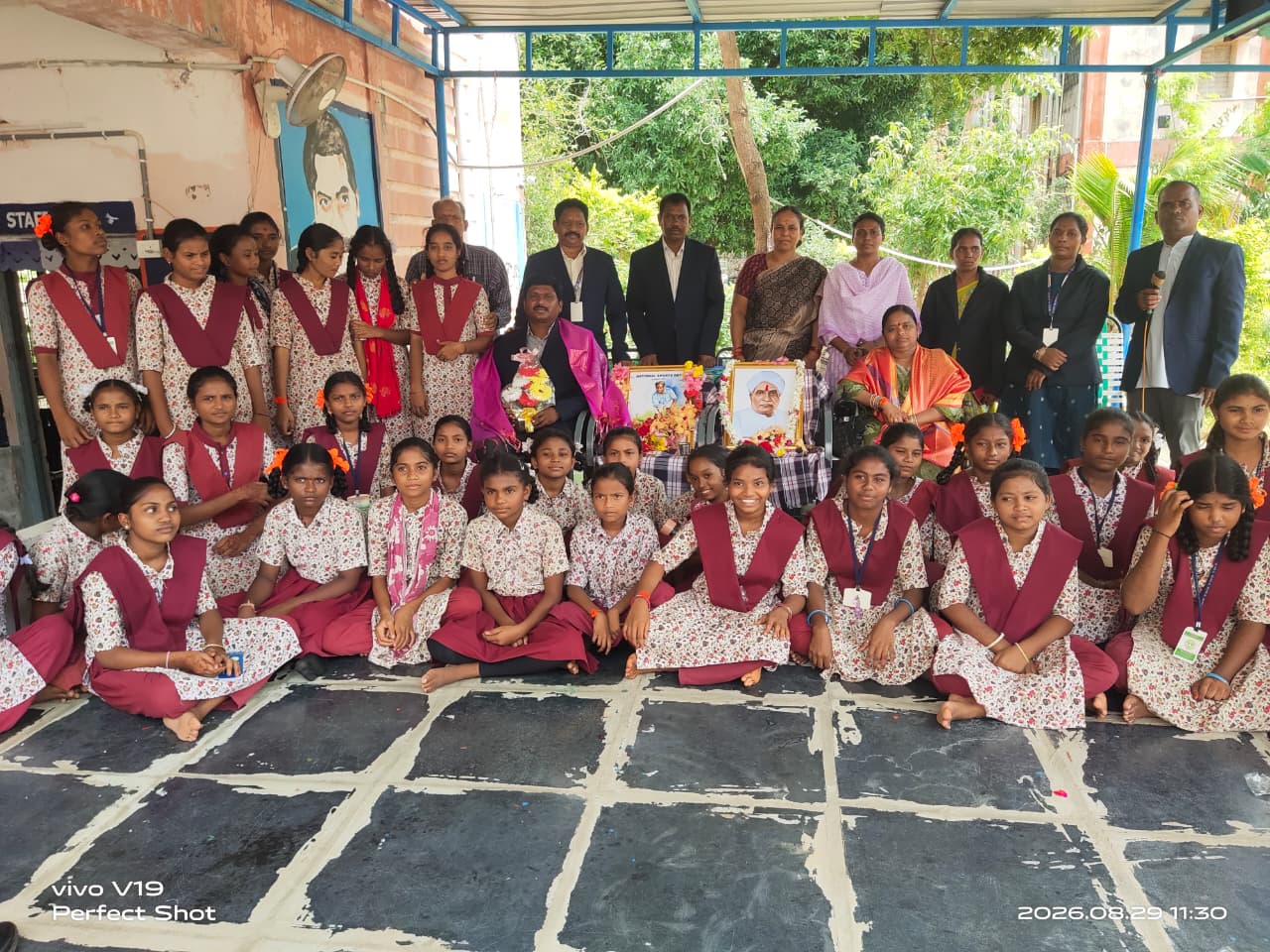 ఆశ్రమ పాఠశాలలో ఘనంగా తెలుగు భాషా దినోత్సవం