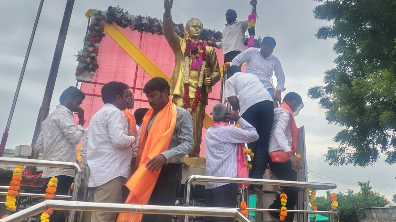 అన్నాభావు సాఠె సేవలు చిరస్మరణీయం..