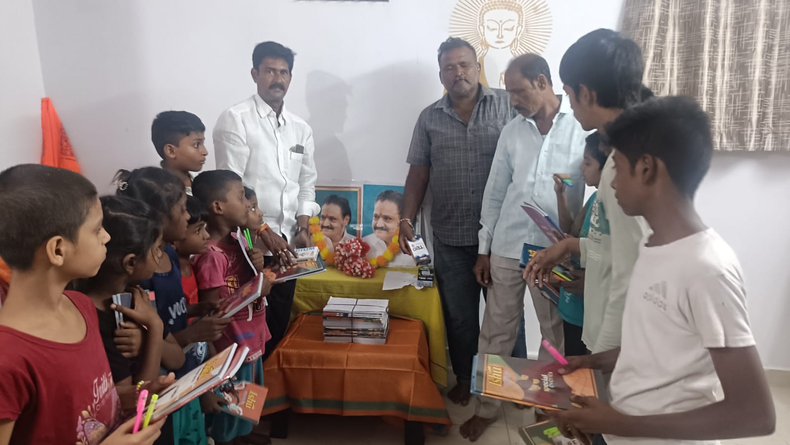 టీడీపీకి హరికృష్ణ సేవలు చిరస్మరణీయం