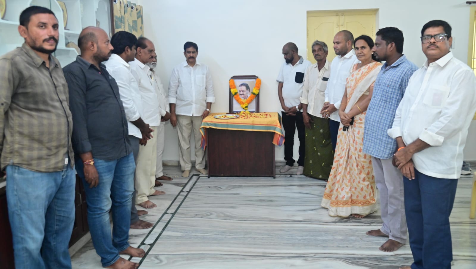 టీడీపీకి హరికృష్ణ సేవలు ఎనలేనివి