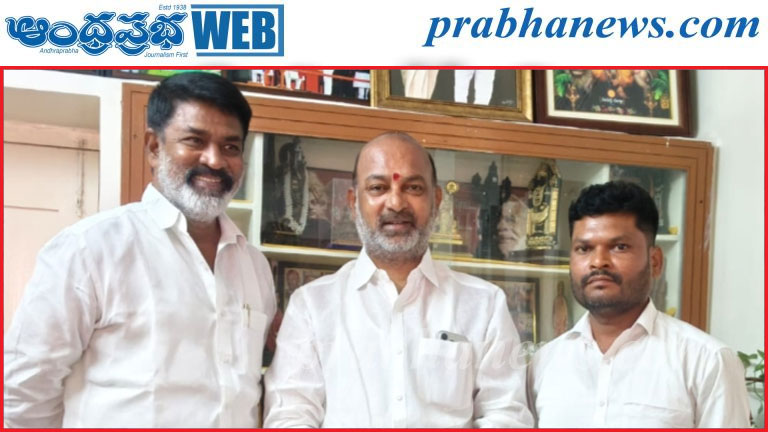 కేంద్ర మంత్రి బండి సంజయ్‌ను కలిసిన హరి నాయక్