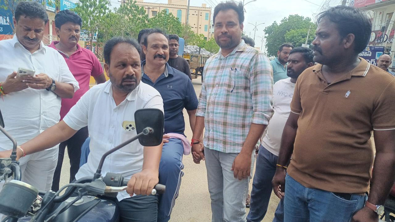కోదాడ బంద్‌ను విజయవంతం చేయాలి..