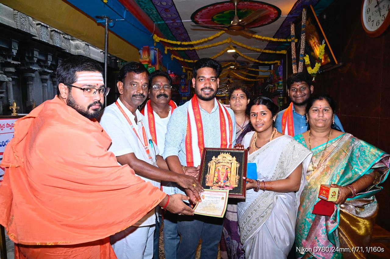 శ్రావణ వేళ.. ఇంద్రకీలాద్రికి భక్తుల వెల్లువ