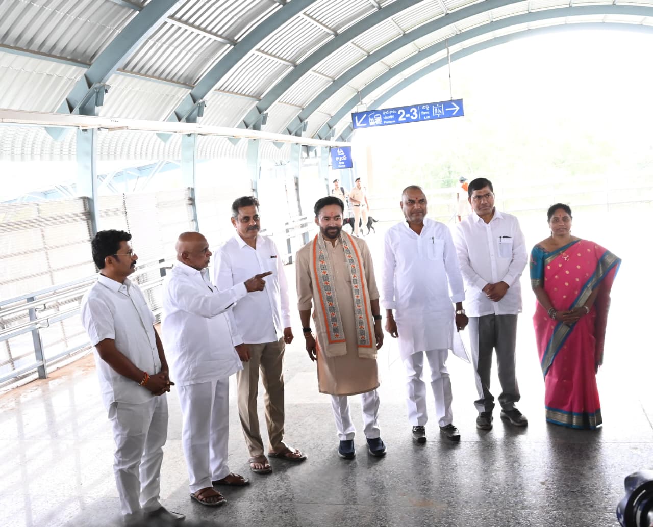 తెలంగాణలో 42 రైల్వే స్టేషన్ల ఆధునికీకరణకు పెద్దపీట