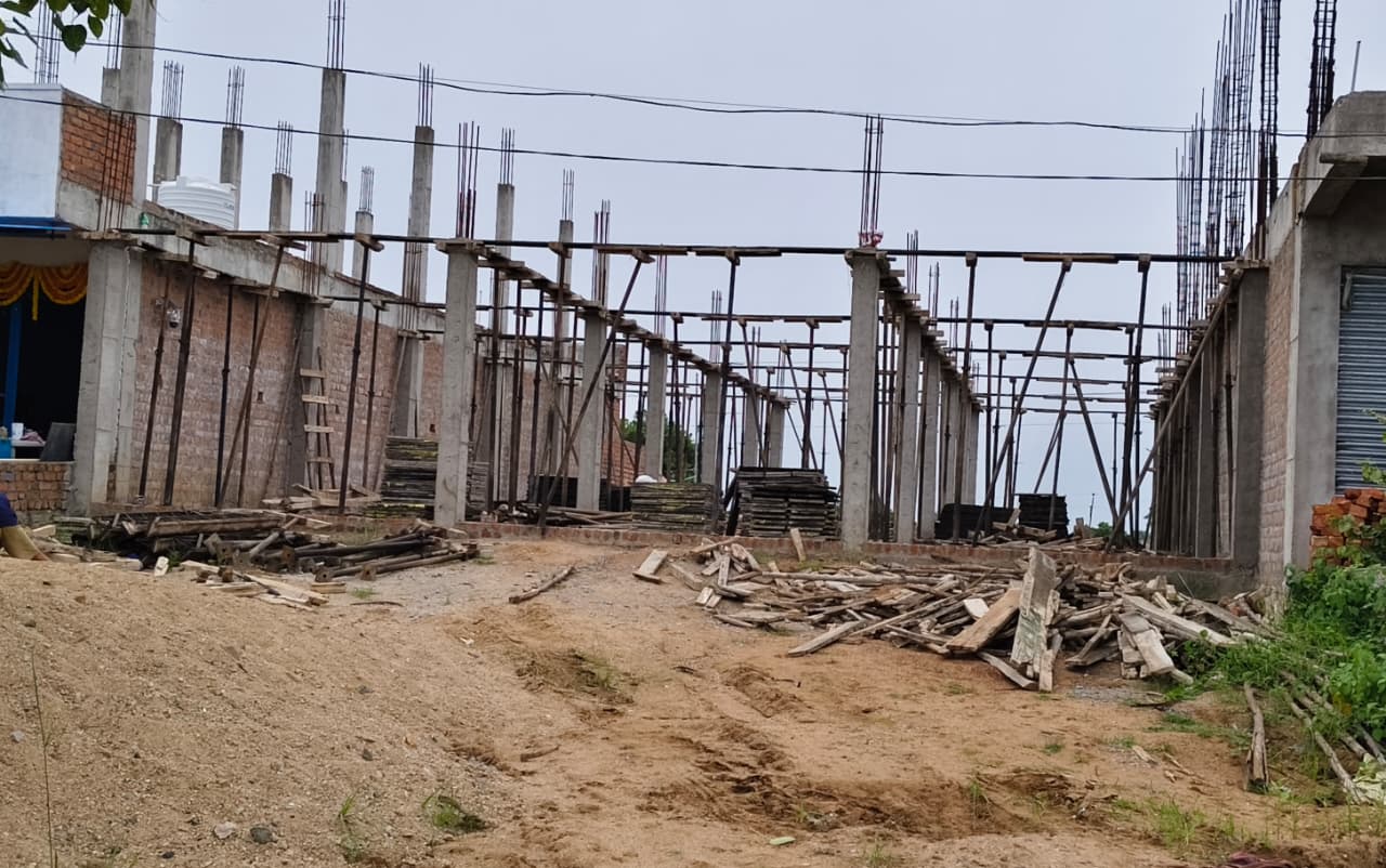 అనుమతి లేకుండానే అక్రమ నిర్మాణాలా?