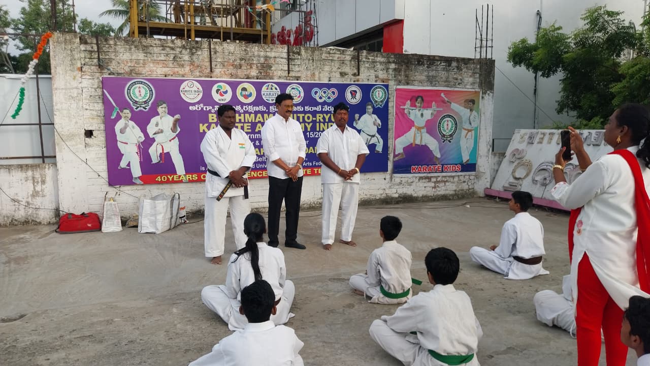 కరాటేతో ఆత్మస్థైర్యం : ఎమ్మెల్యే గద్దె రామ్మోహన్
