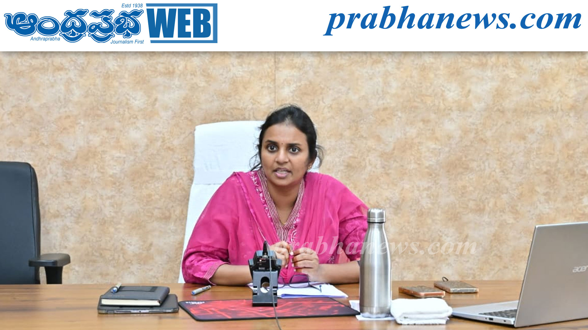 సంక్షేమ పథకాల అమలులో వేగం పెంచాలి: కలెక్టర్‌ సిరి