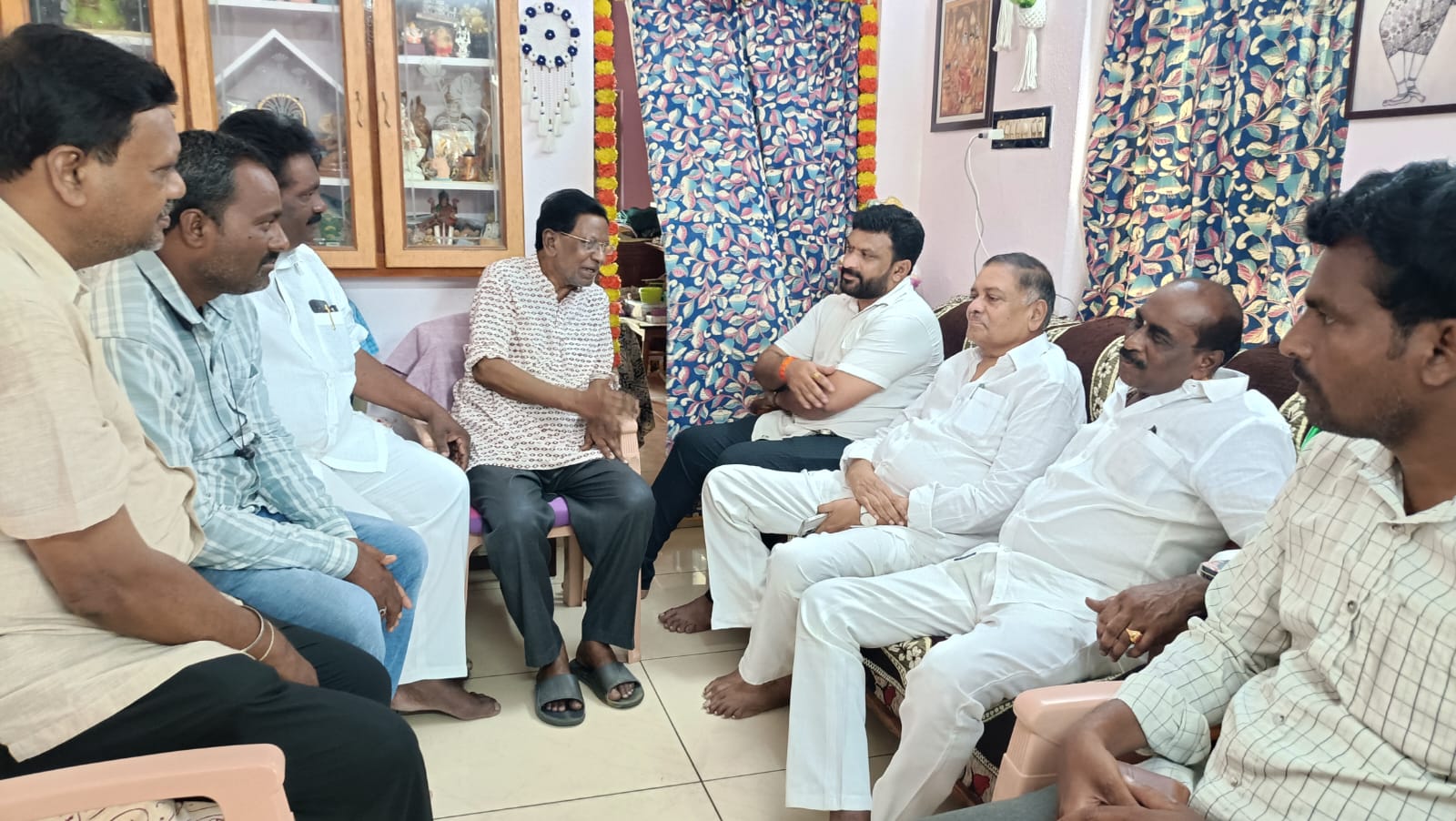 నందం రామారావుకు ఎమ్మెల్యే బుద్ధప్రసాద్ పరామర్శ