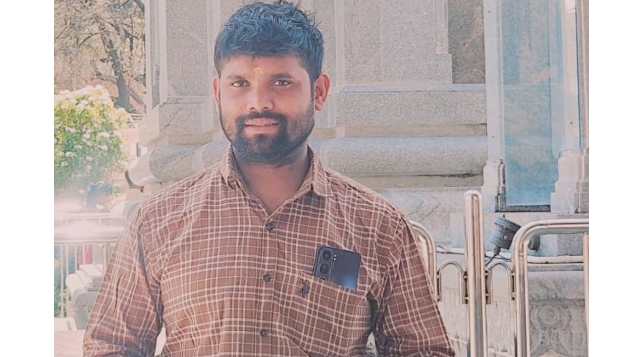 కరెంట్‌ షాక్‌తో వ్యక్తి మృతి..