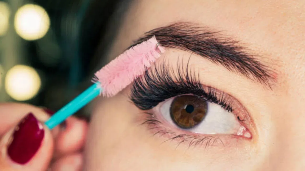 Eyebrow Grooming Tips