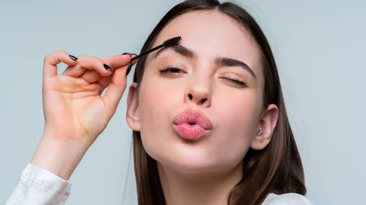 Eyebrow Grooming Tips